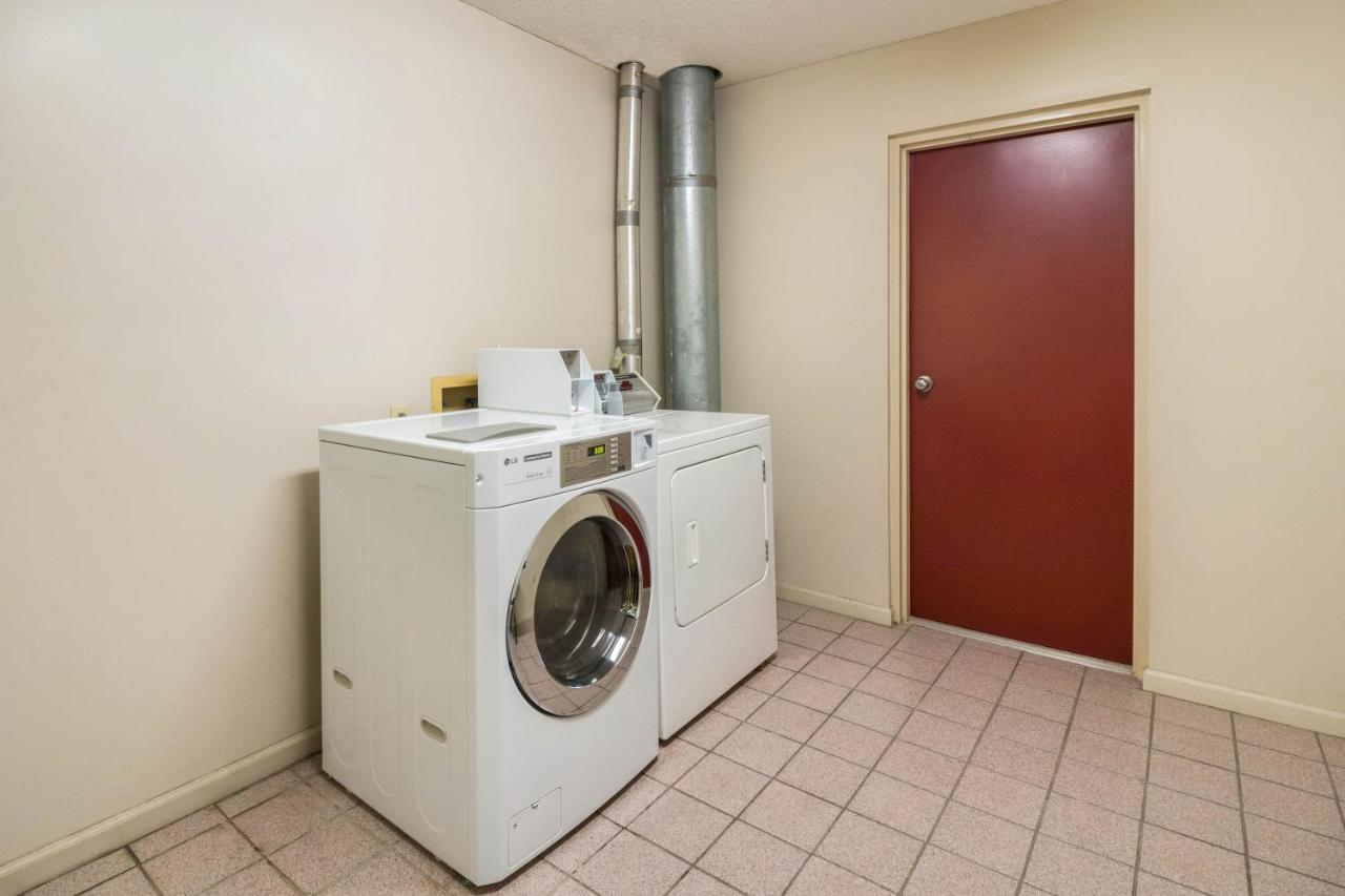 Red Roof Inn Clarksville Ngoại thất bức ảnh