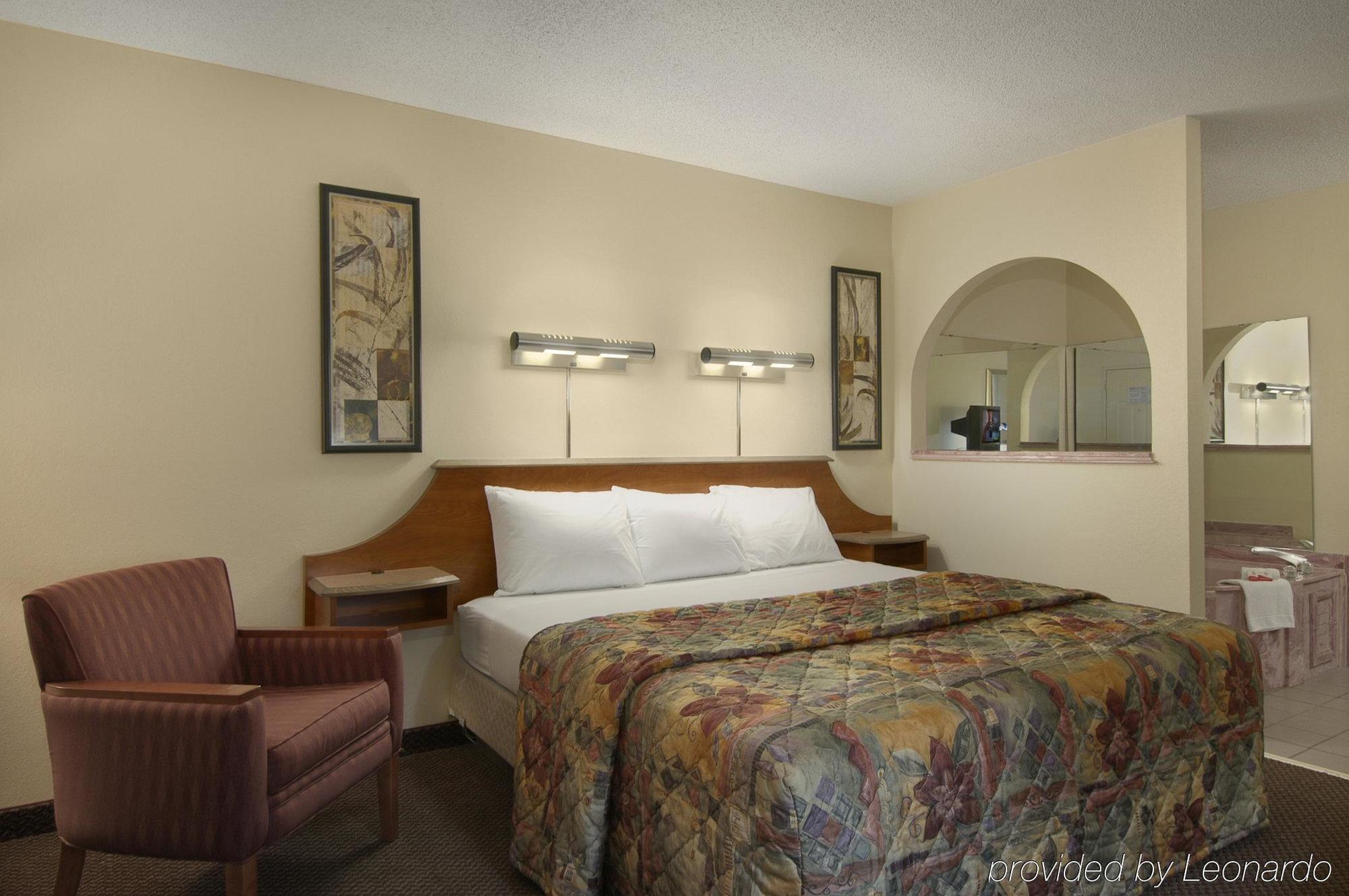 Red Roof Inn Clarksville Phòng bức ảnh